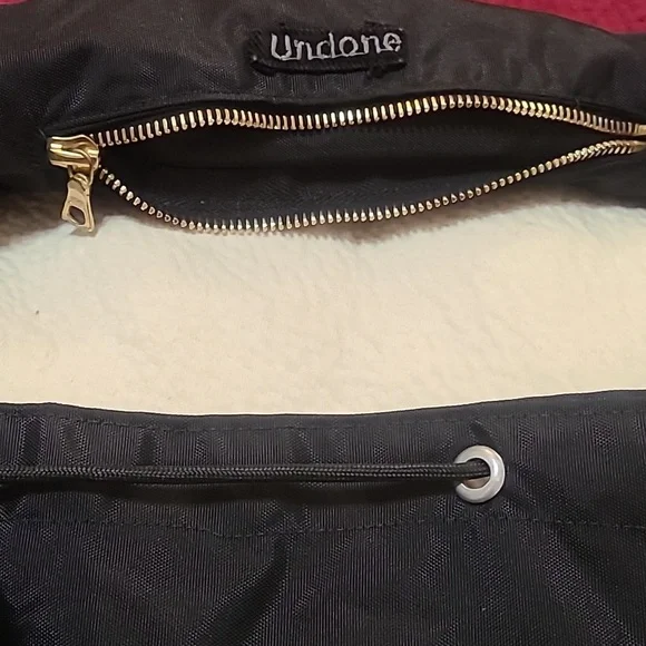 backpack - Picture 4 of 4